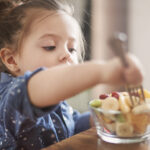 ENSEÑAR A COMER, MÁS ALLÁ DE LOS BUENOS MODALES